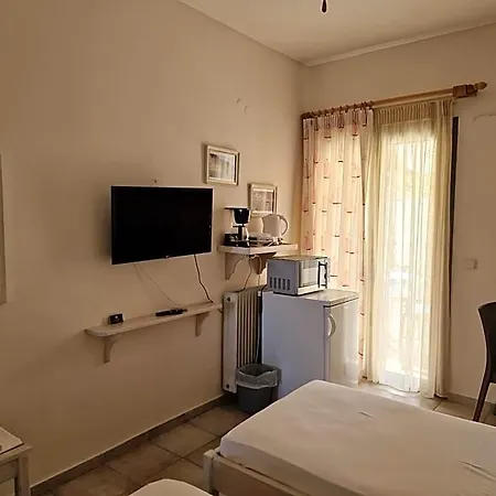 Hotel Nontas 3*