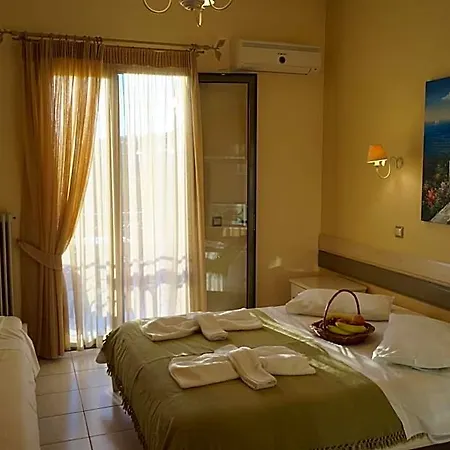 Hotel Nontas 3*